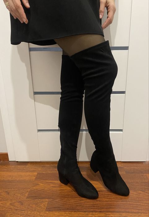 Kozwki za kolano 39 czarne streczowe jak nowe na obcasie zamszowe