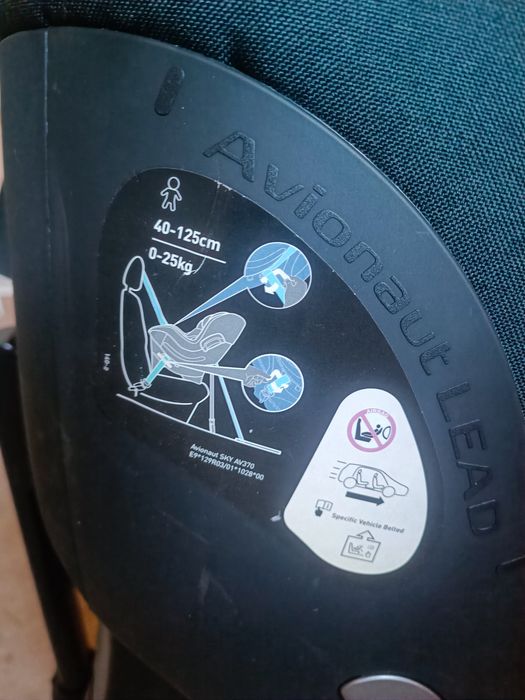 Vendo Cadeira Auto p/bebé - como nova