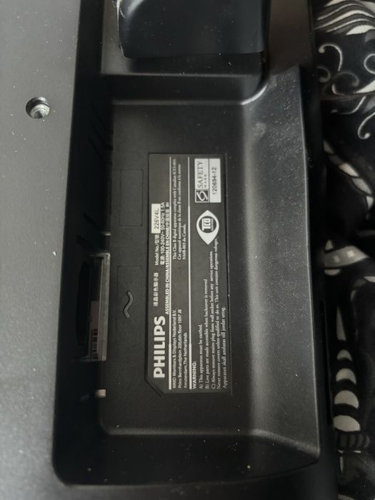 Montor Philips 22,5 ”