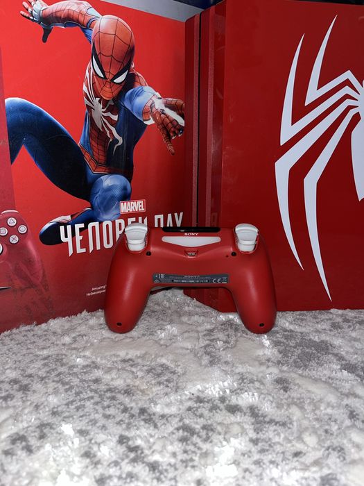 Продам PS 4 pro Limited edition Spider Man