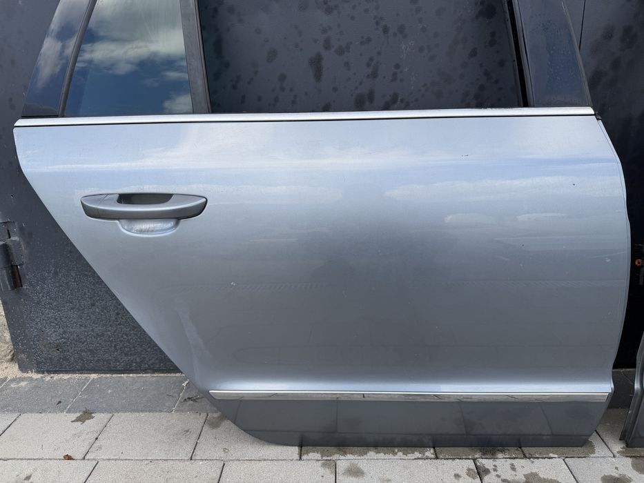 Двери передние задние Skoda Superb 2