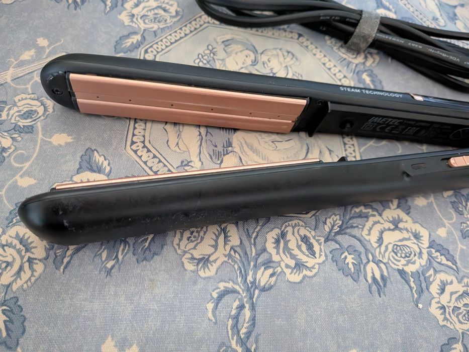 Placas de cabelo alisadora com vapor Bellissima