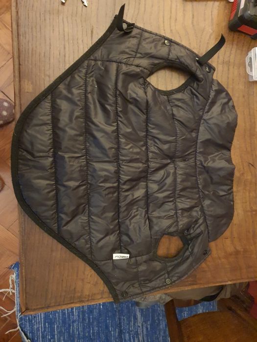 Casaco ou capa de chuva para cão ou outro animal de quatro patas