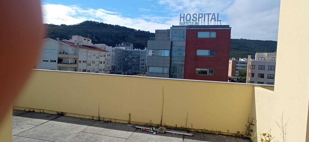 Arrendamento de apartamento T2 na Rua Rodrigo da Fontinha, 7 lote - Viana do Castelo