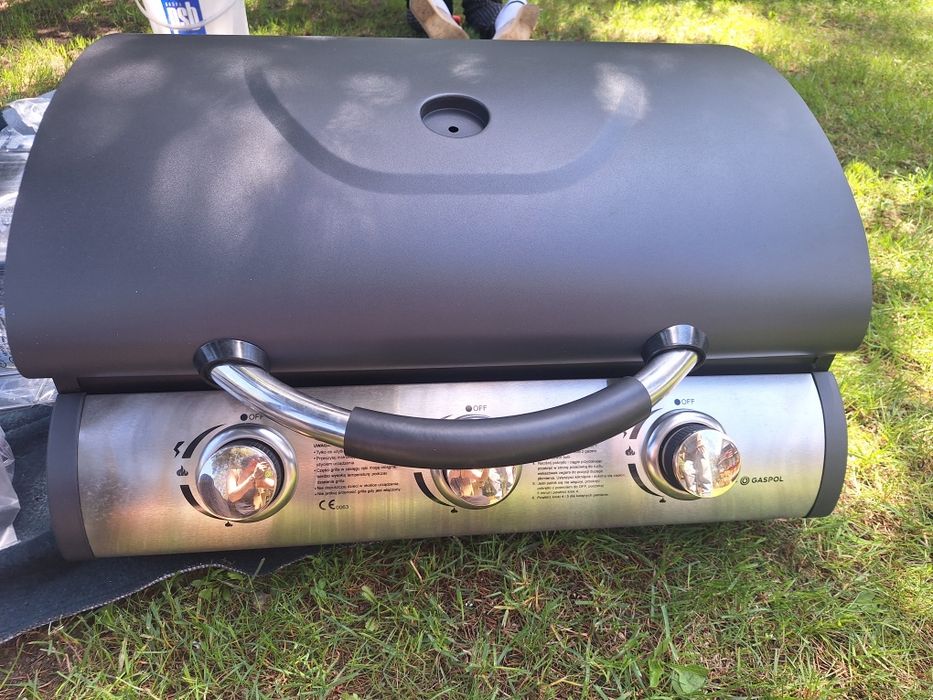 Grill gazowy z zeliwnym rusztem NOWY