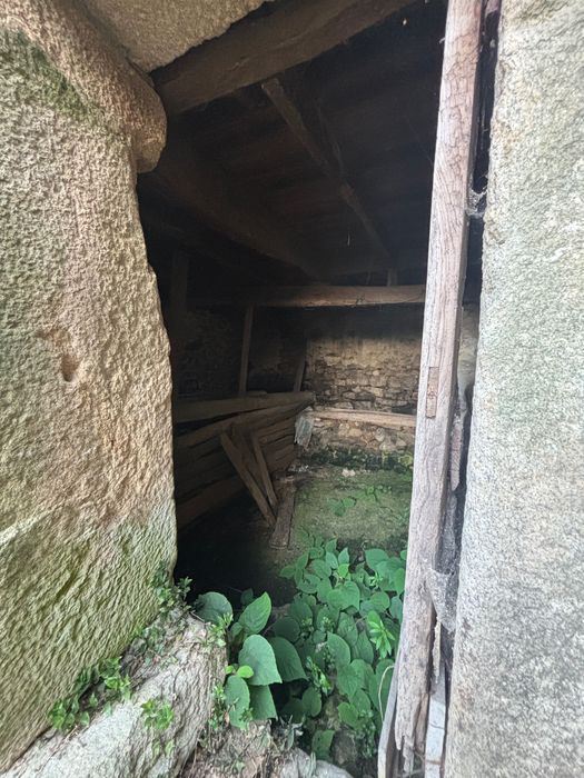 Casa em pedra para restauro