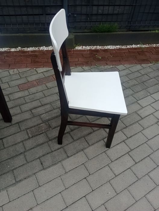 Sprzedam stół+ 2 krzesła