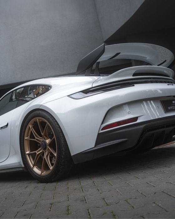 Porsche 911 GT3 - wypozyczalnia samochodow , auta premium warszawa