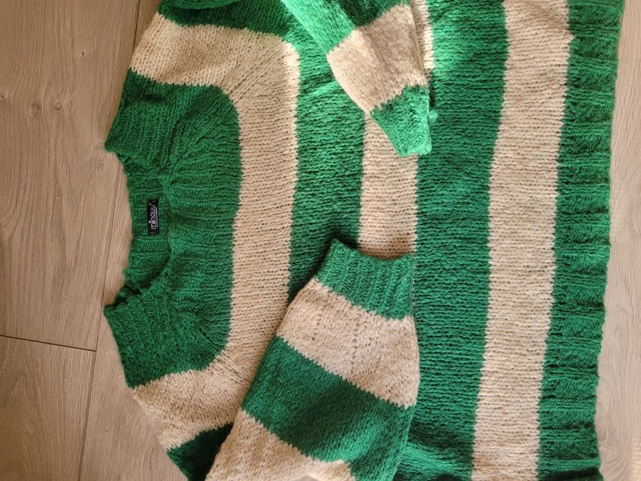 Sweter Minouu r. Uni