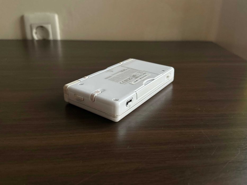 Nintendo DS Lite Branca - Impecável + 3 Jogos