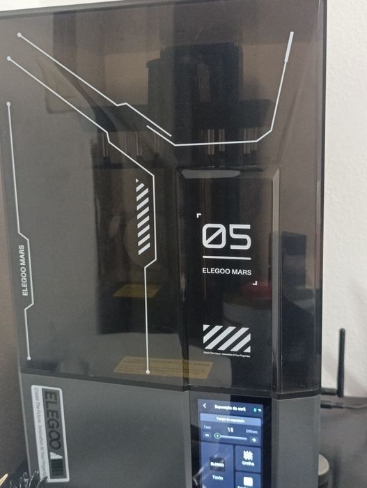 Impressora 3D Elegoo Mars 5 ultra impecável.