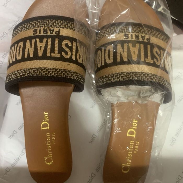 Жіночі шльопанці Christian Dior