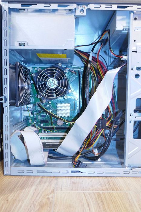 komputer fujitsu esprimo P3521 E - star5