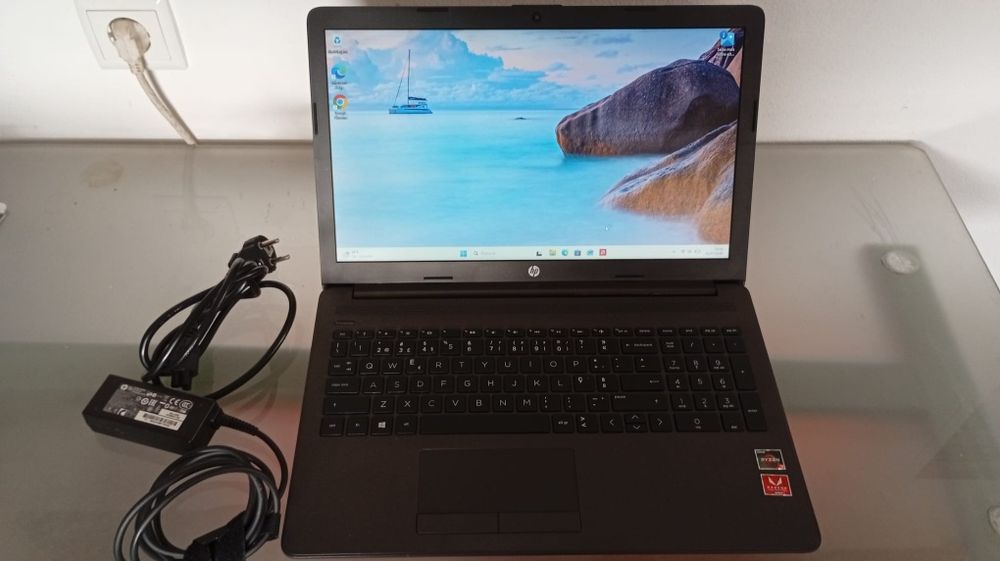 Portátil HP 255 G7