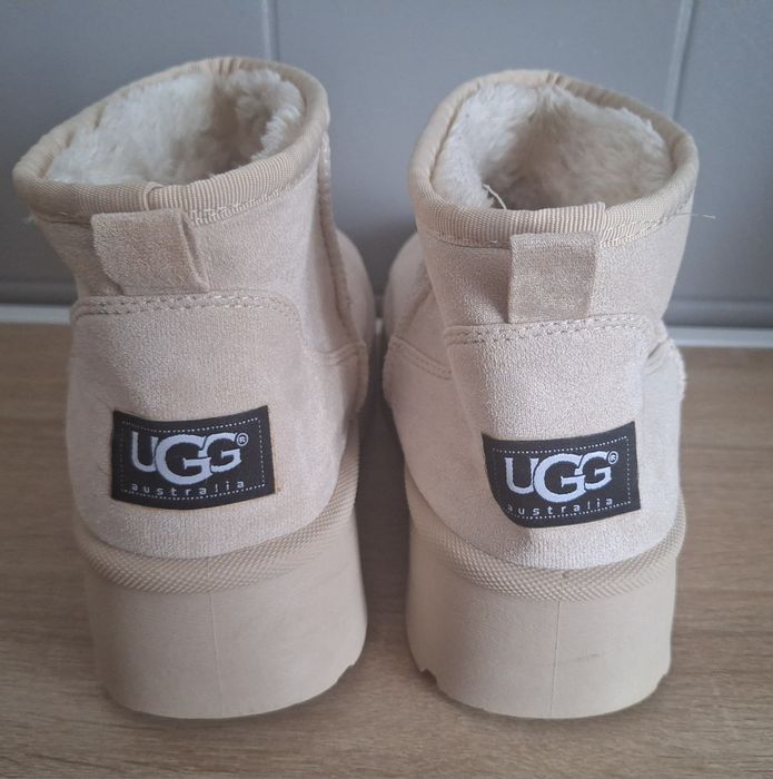Śniegowce UGG jasno beżowe r40