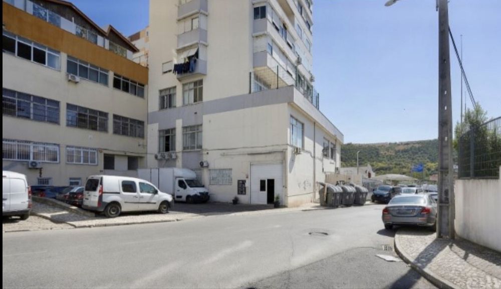 Armazém com Rentabilidade de 9% | Rendimento Garantido de 4.750€/Mês
