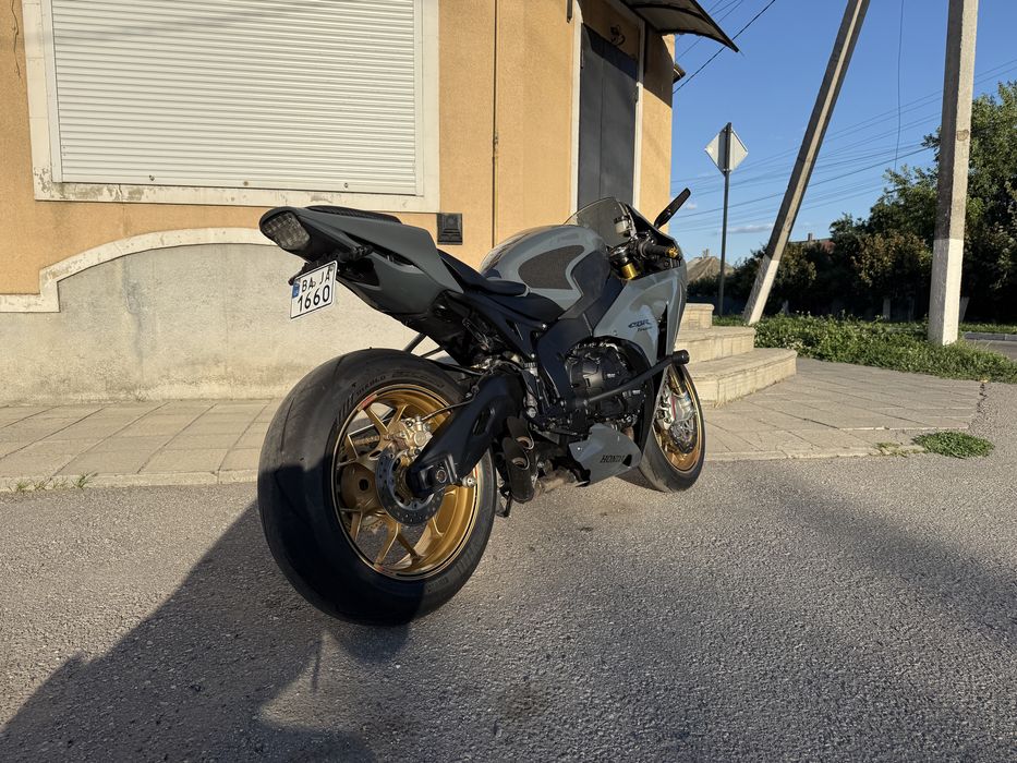 Honda cbr1000rr sp 2014 лімітований