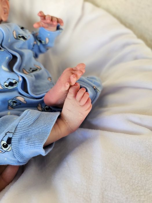 Bebé Reborn original para colecionador com certificado boneca