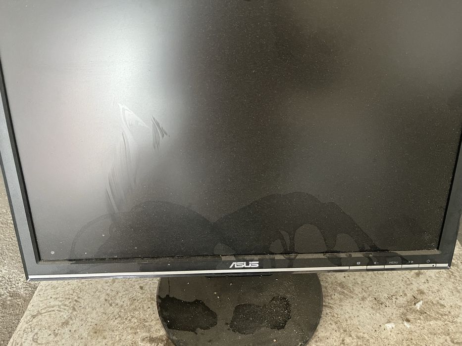 Monitor zepsuty na części Asus