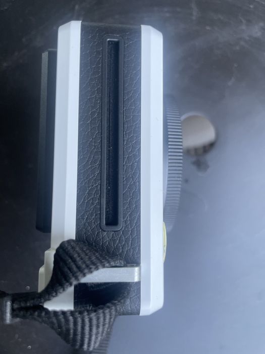 LEICA Camara instantanea (POLAROID) - SOFORT 2755