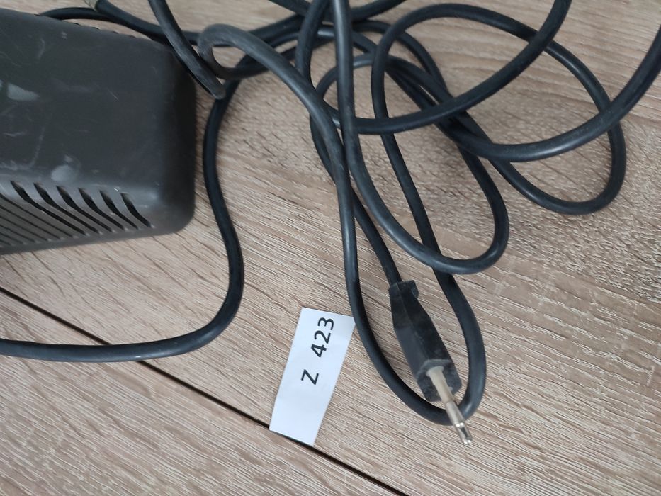 Zasilacz Commodore 64 oryginalny czarny