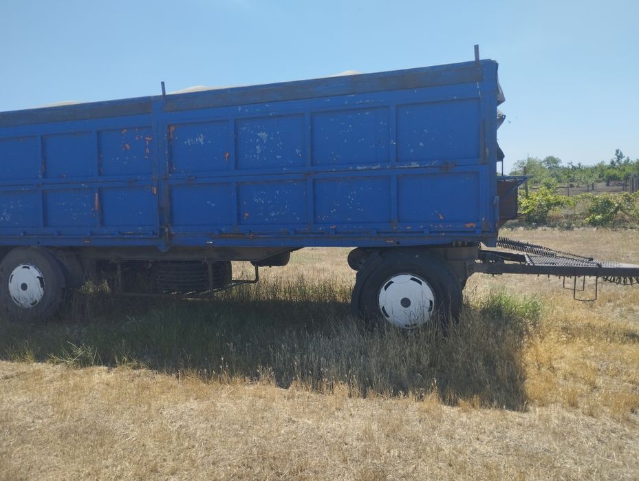 Прицеп бортовой Schitz