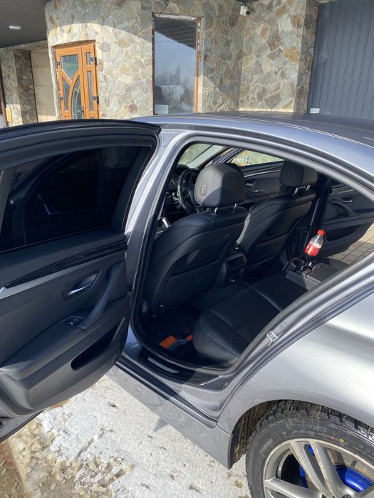 Продам бмв ф10 2013