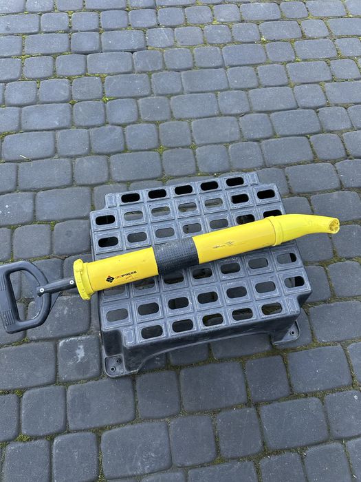 Pompka ręczna IZOPRESS EASY