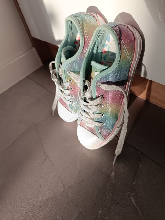 Trampki błyszczące dla dziewczynki rozmiar 34