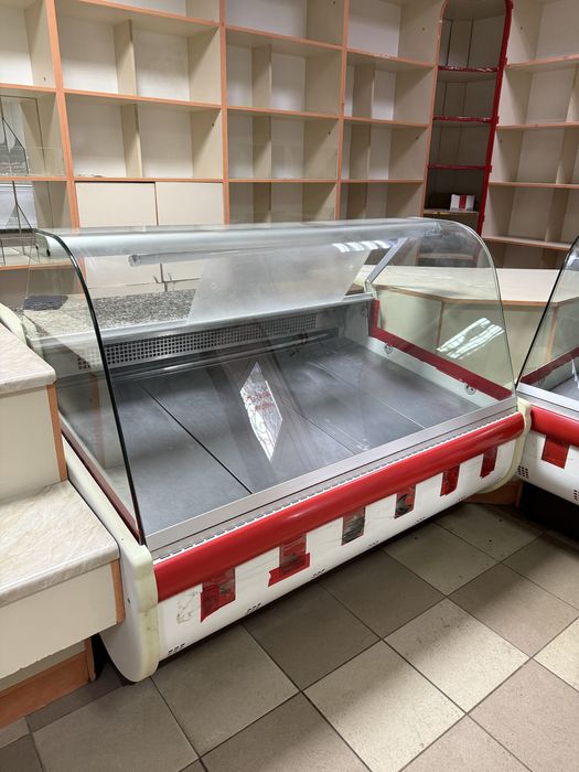 Холодильник вітрина