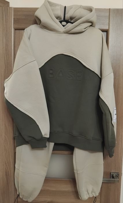 Спортивний костюм BASE on size Український виробник. Б/У .Стан новий