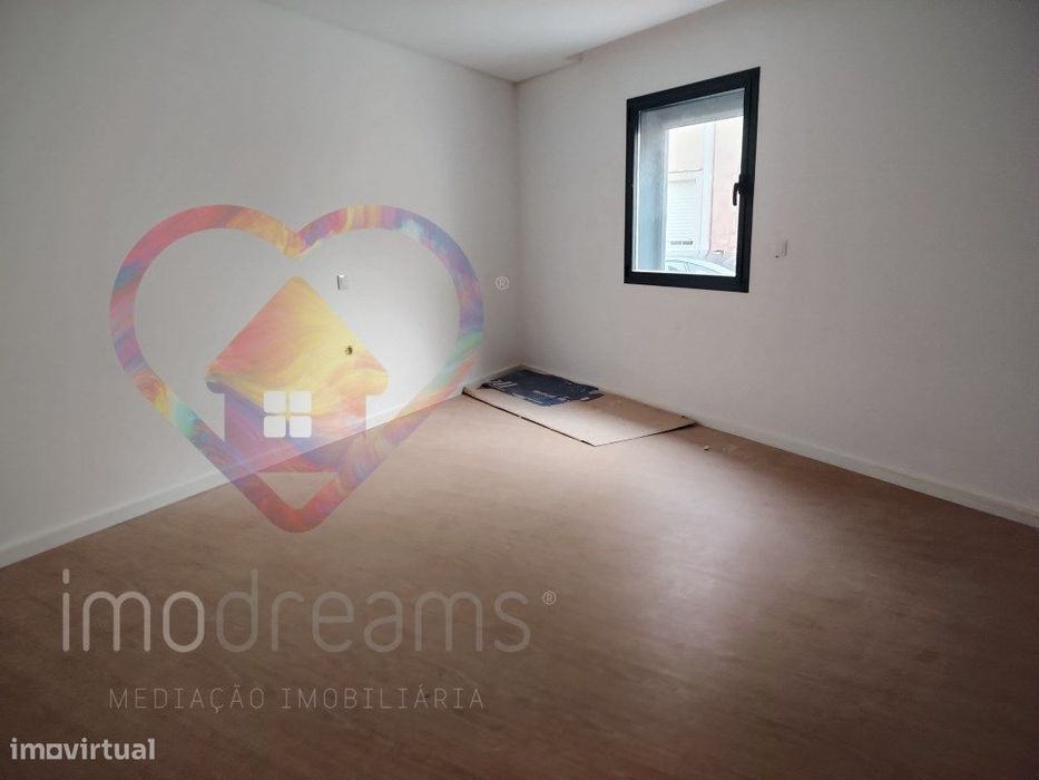 Apartamento T1 c/ Lugar de garagem, Esgueira, Aveiro