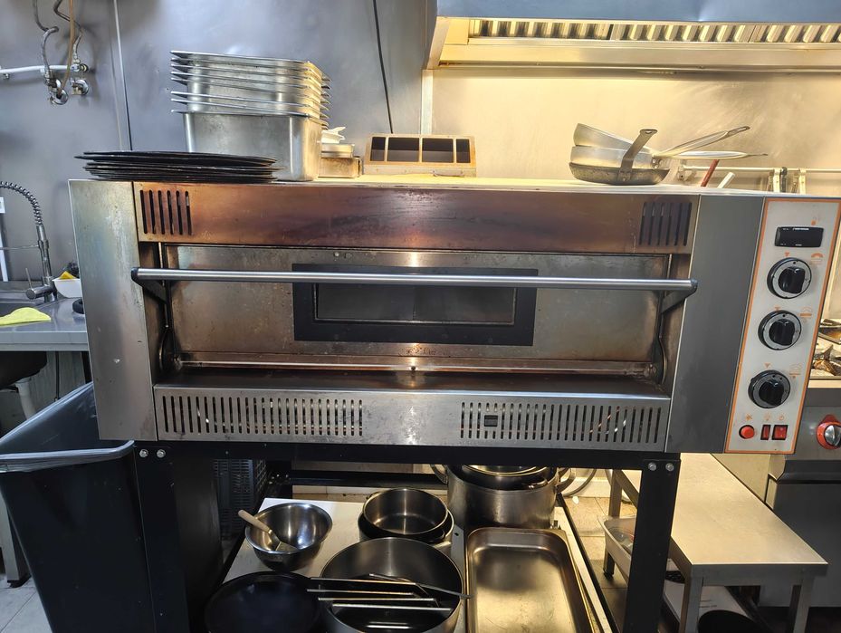 Vende-se Forno Pizza OLITREM - 16 meses de uso