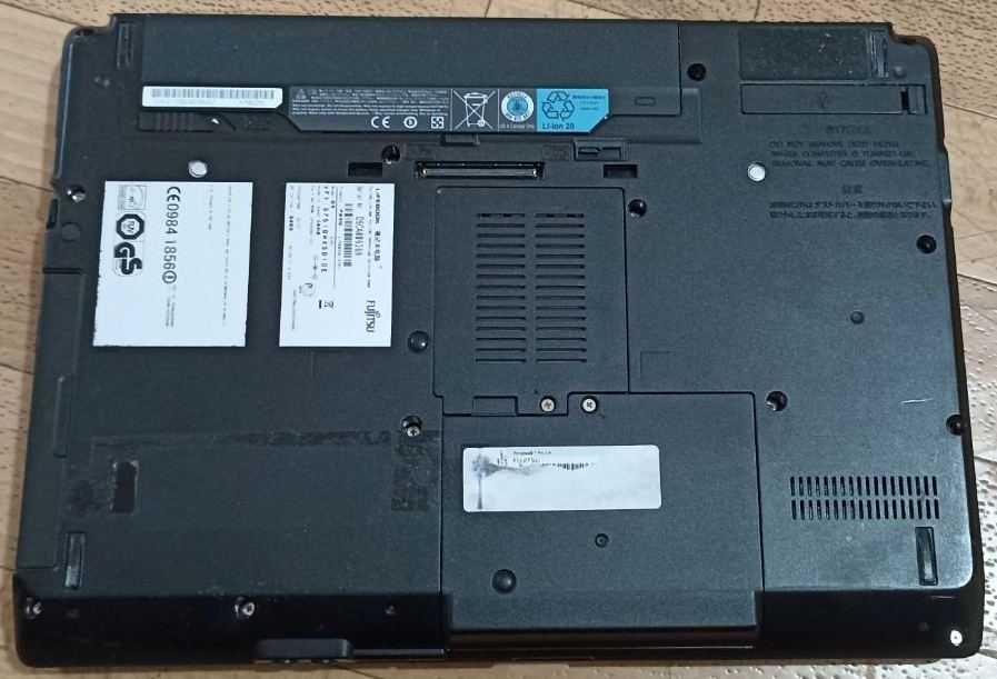 Fujitsu Lifebook S751 по частям