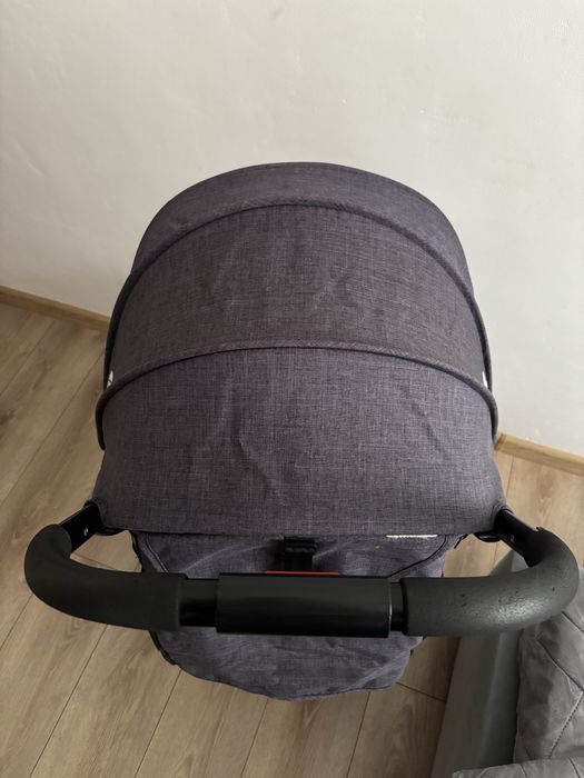 Прогулянкова коляска