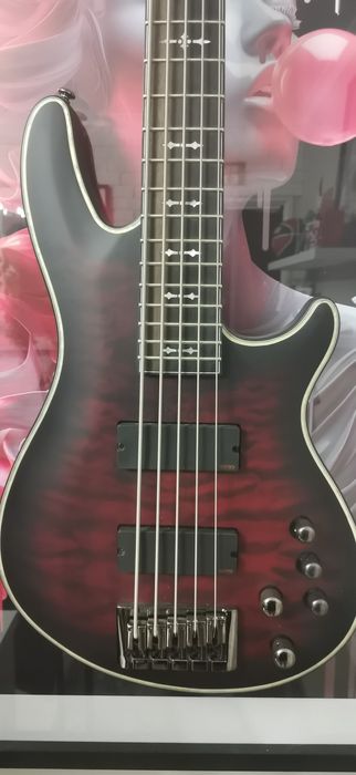 Gitara basowa Schecter Hellraiser