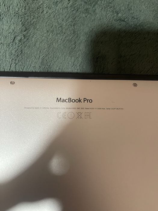 MacBook Pro 13 8/256