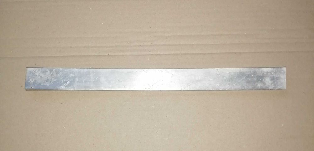 Алюминиевые полосы 350мм* 30мм * 8мм.