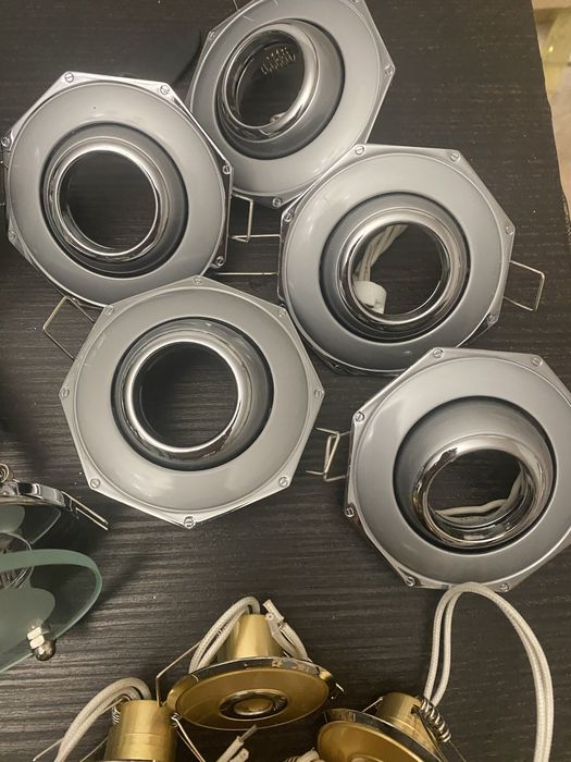 Светильники точечные выключатели