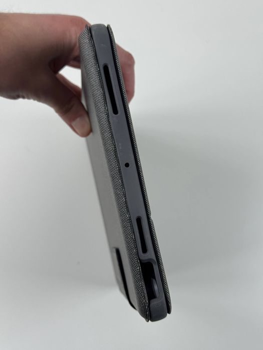 Чохол-клавіатура для планшета Logitech Folio Touch iPad Air 4th Gen