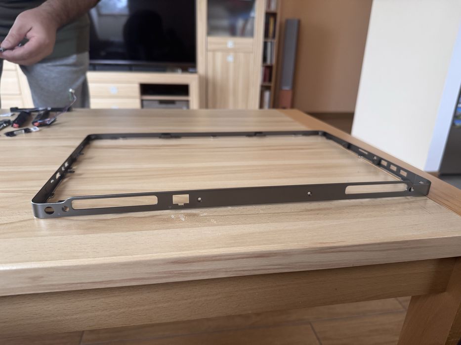 Ramka obudowy Dell Precision 7720