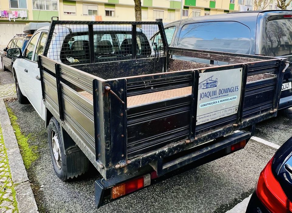 Mitsubishi L200 2.5 td nacional paga classe 1