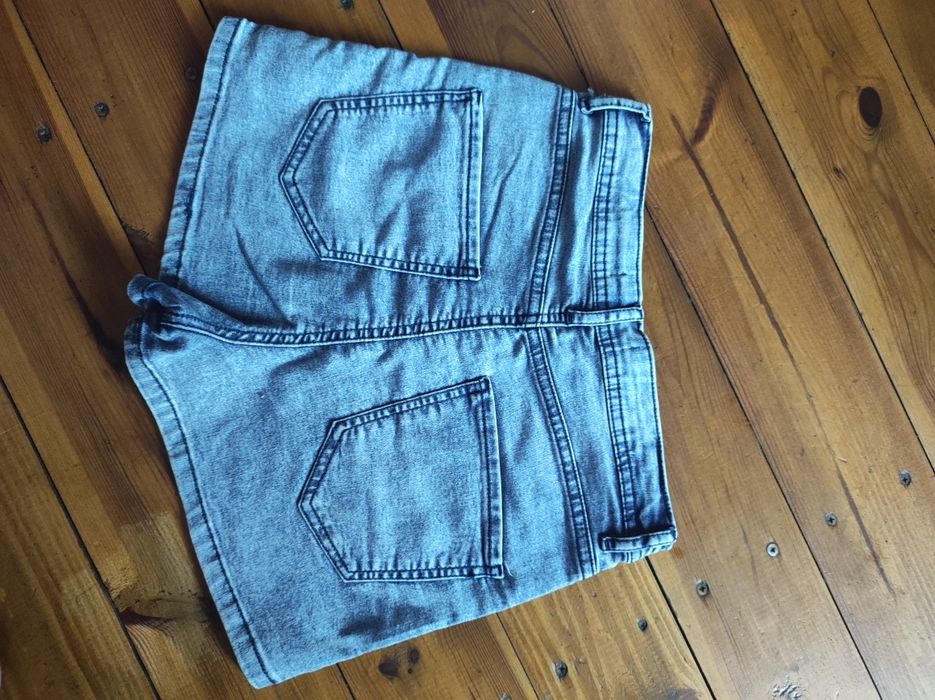 Spodenki z wyższym stanem