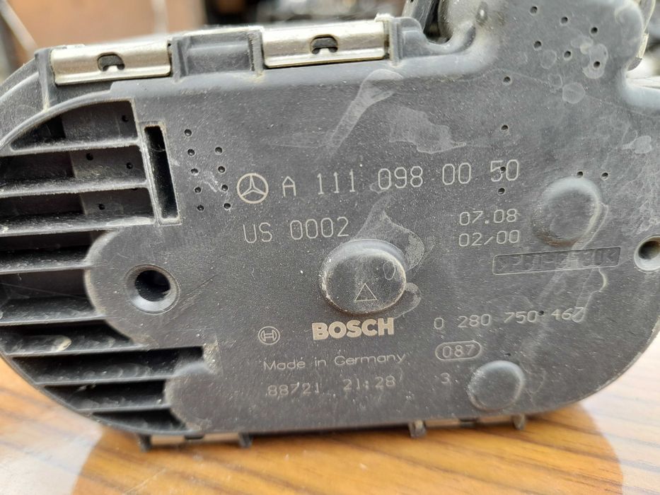 Przepustnica mercedes 1.8 kompresor