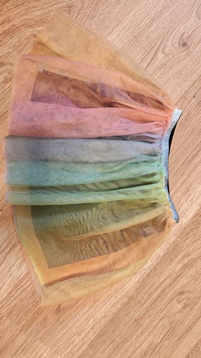 Tiulowa spódniczka Sinsay 122