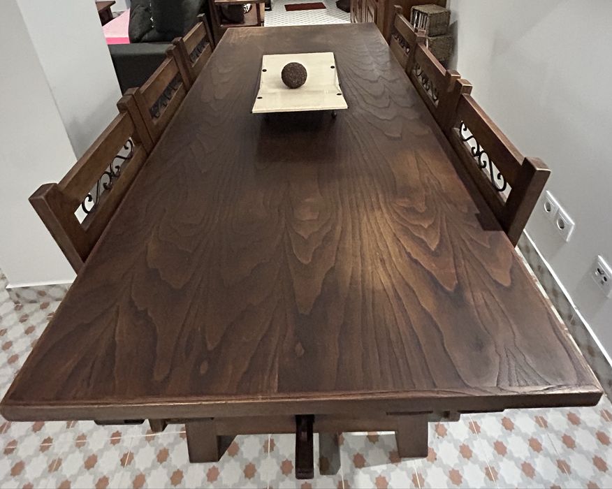 Mesa de sala de jantar
