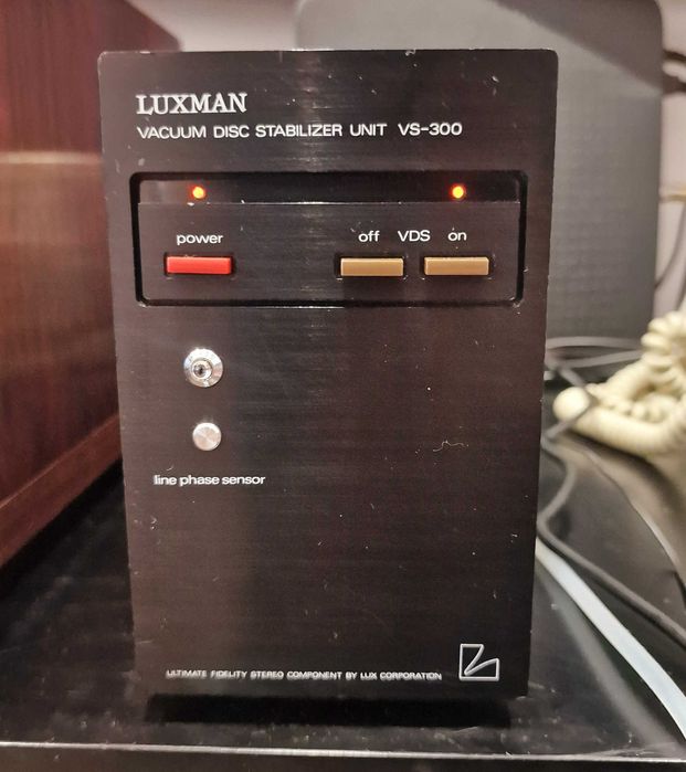Piękny gramofon Luxman PD350 z pompą VS300