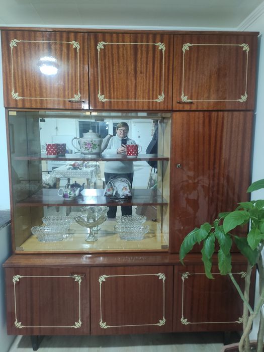 Продається сервант