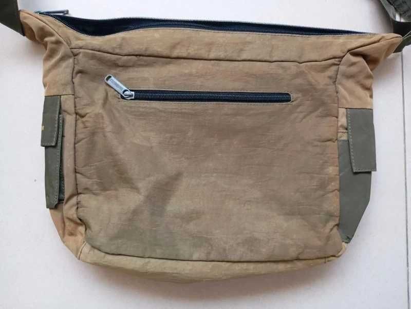 2 bolsas para portátil tablet ou outros