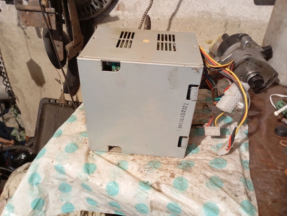 Продам блок питания на компьютер